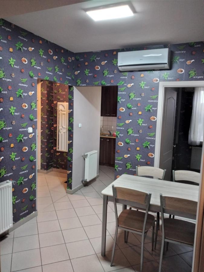 Marti 3 Bedroom Apartment * Debrecen